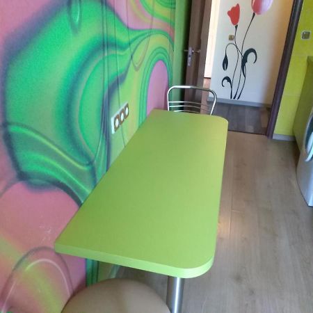 Brivibas 25 Apartamenti Ventspils Bagian luar foto